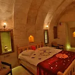 Abu Hayat Cave