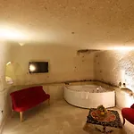 Abu Hayat Cave 3* Ortahisar