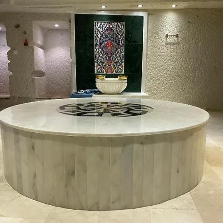 Abu Hayat Cave Hotel 3*