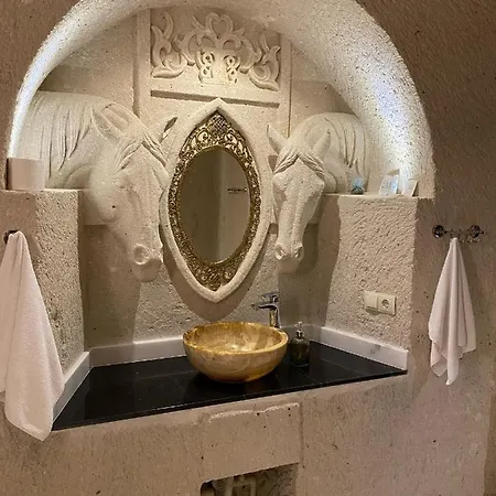 Abu Hayat Cave 3* Ortahisar