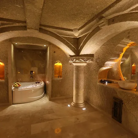 Hotel Abu Hayat Cave