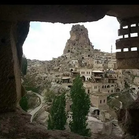 Abu Hayat Cave Hotel 3*