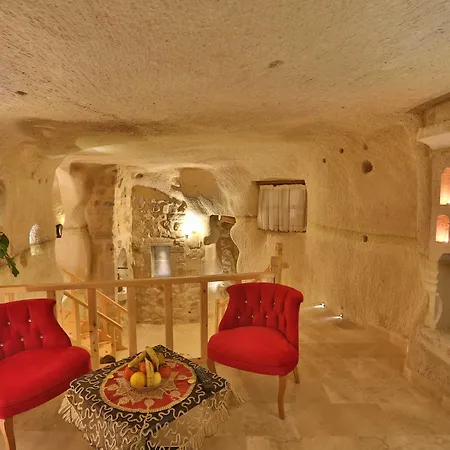 Hotel Abu Hayat Cave