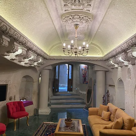 Hotel Abu Hayat Cave