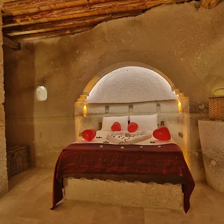 Abu Hayat Cave