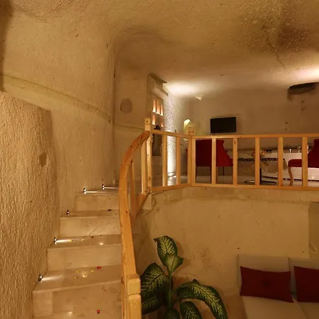 Abu Hayat Cave Ortahisar