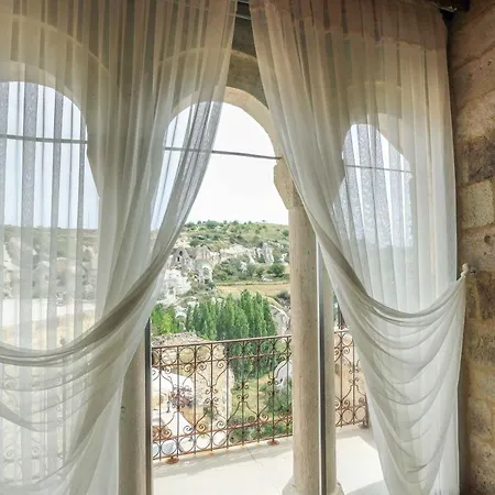 Abu Hayat Cave 3* Ортахисар