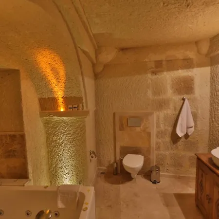 Abu Hayat Cave Hotel 3*