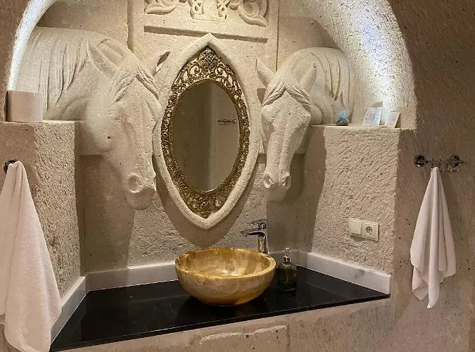 Abu Hayat Cave 3* Ortahisar