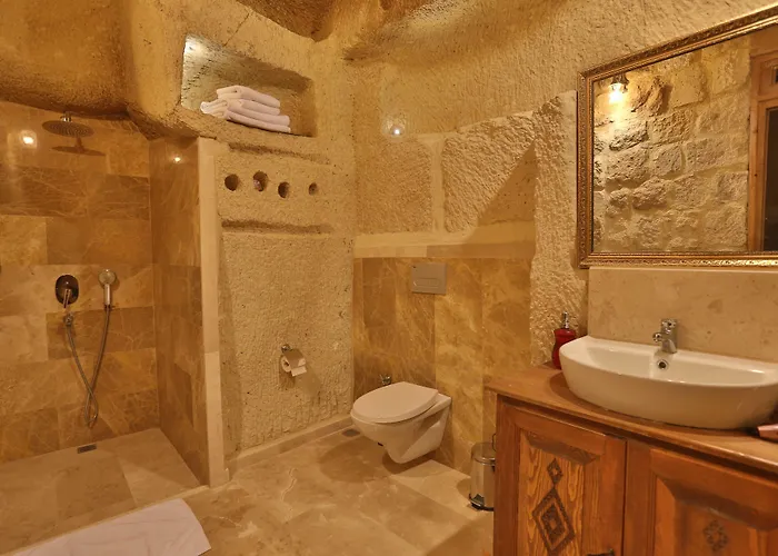 Abu Hayat Cave Hotel 3*