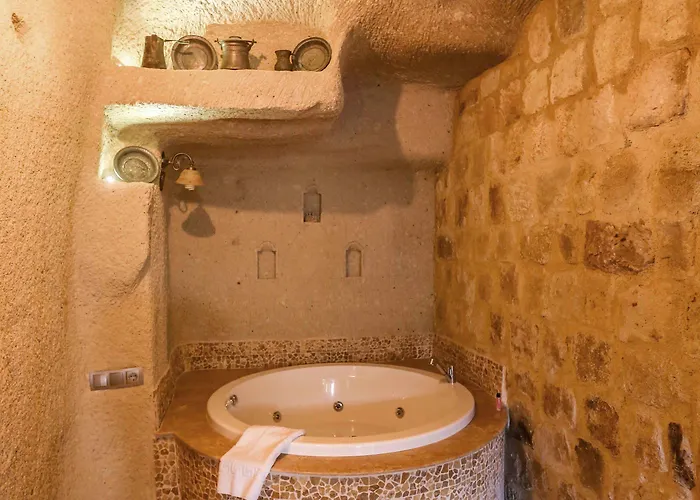 Abu Hayat Cave Otel