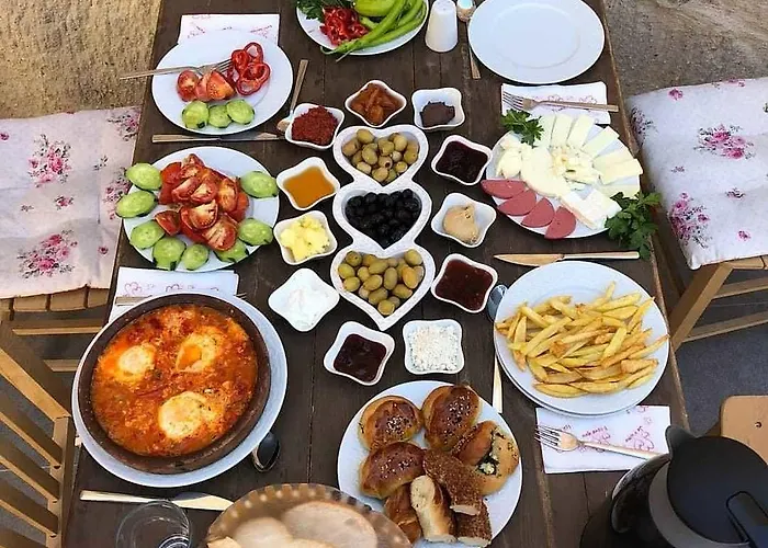 Abu Hayat Cave Hotel 3*