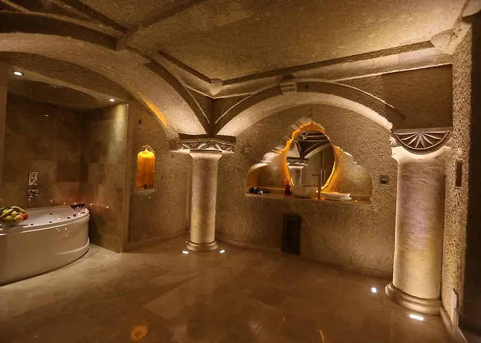 Hotel Abu Hayat Cave