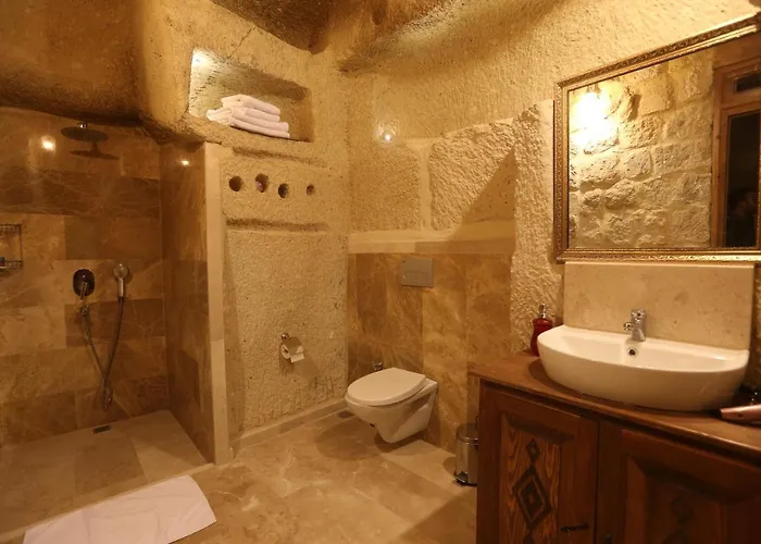 Abu Hayat Cave Hotel 3*